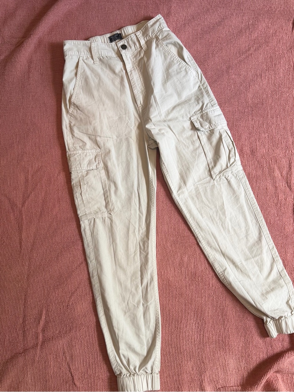 Abercrombie & Fitch Off-White Cargo Jogger Pants